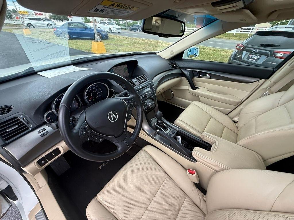 Acura TL 6-Speed AT with Tech Package and 18-In. WP 2012