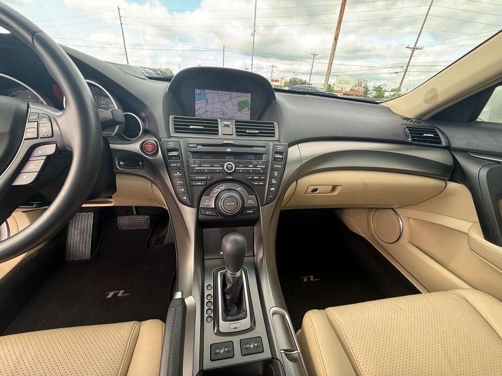 Acura TL 6-Speed AT with Tech Package and 18-In. WP 2012