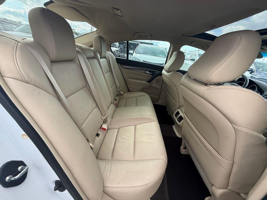 Acura TL 6-Speed AT with Tech Package and 18-In. WP 2012