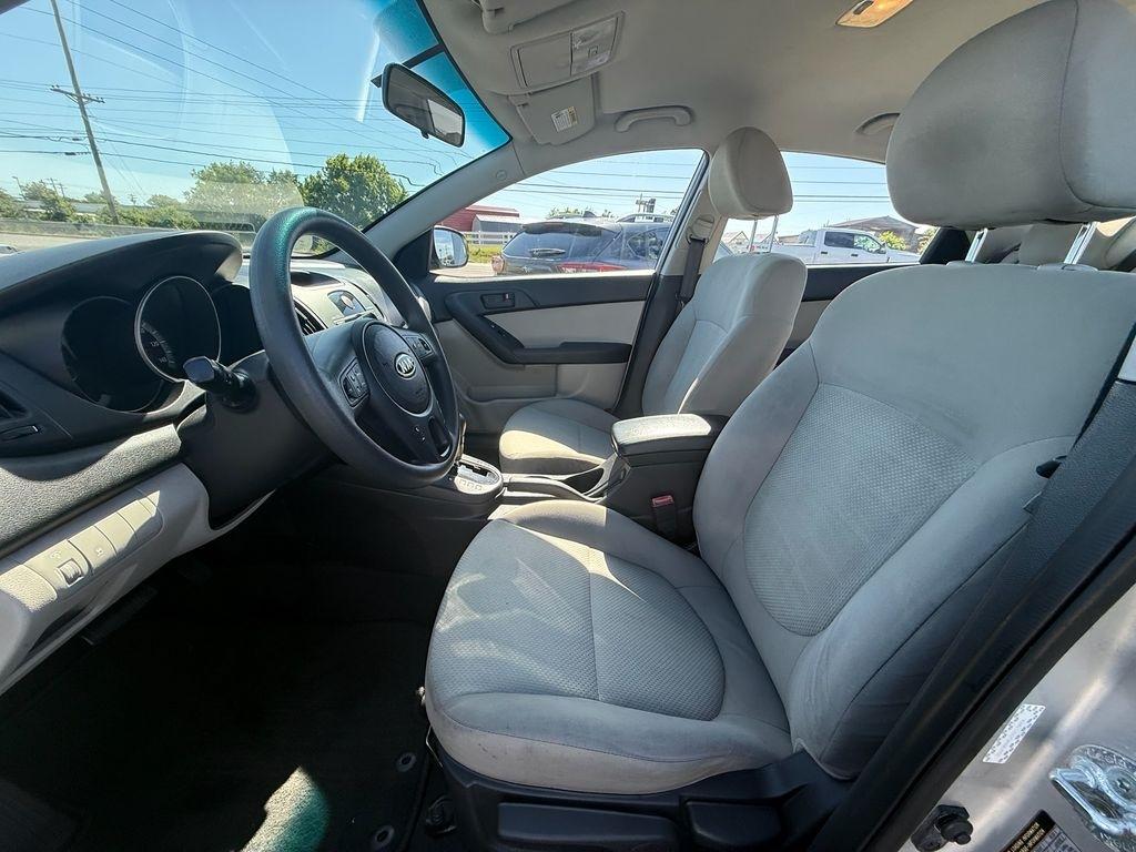 Kia Forte EX 2010