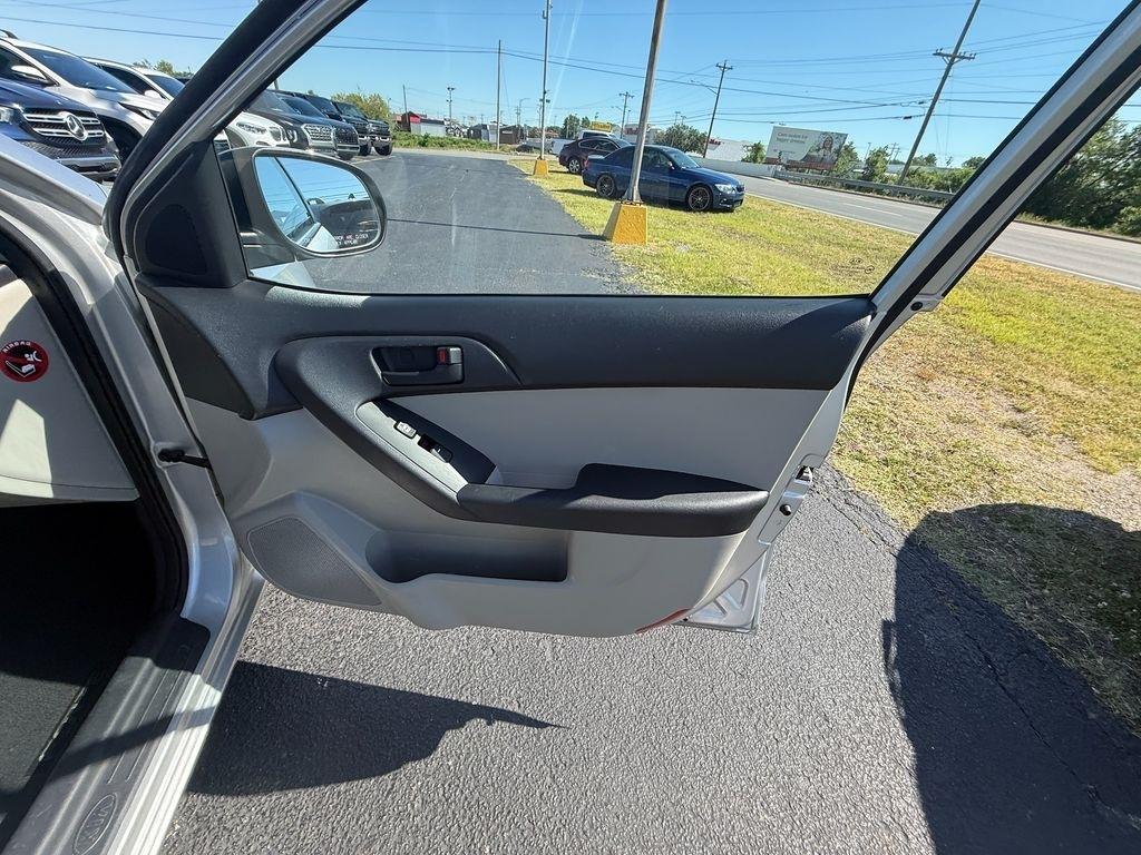 Kia Forte EX 2010
