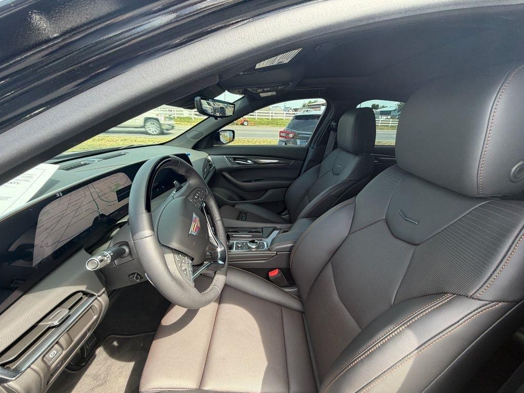 Cadillac CT5 Sport 2025