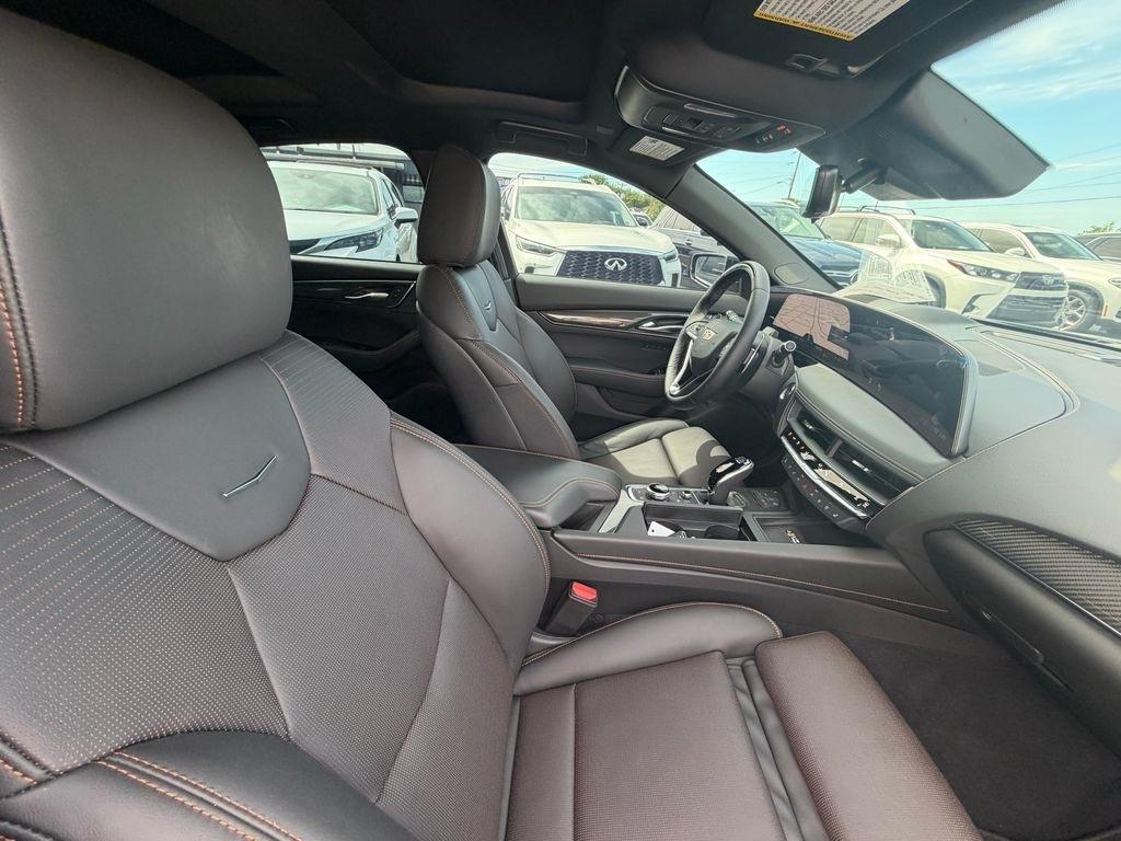 Cadillac CT5 Sport 2025