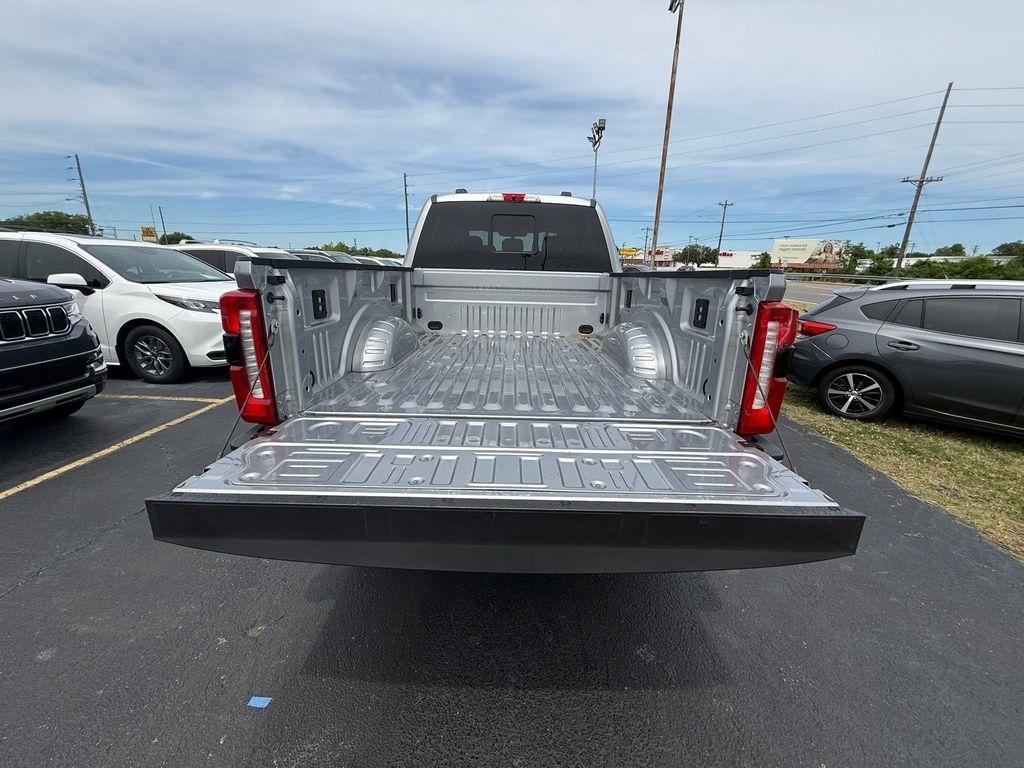 Ford F-250 SD XL Crew Cab 4WD 2024