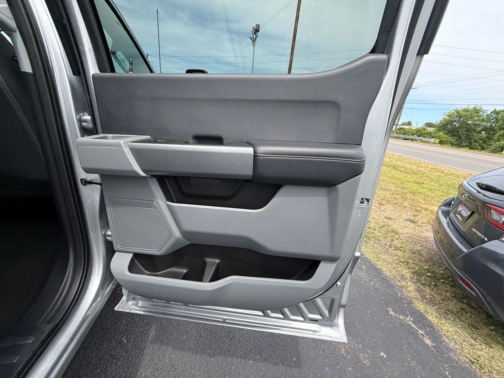 Ford F-250 SD XL Crew Cab 4WD 2024