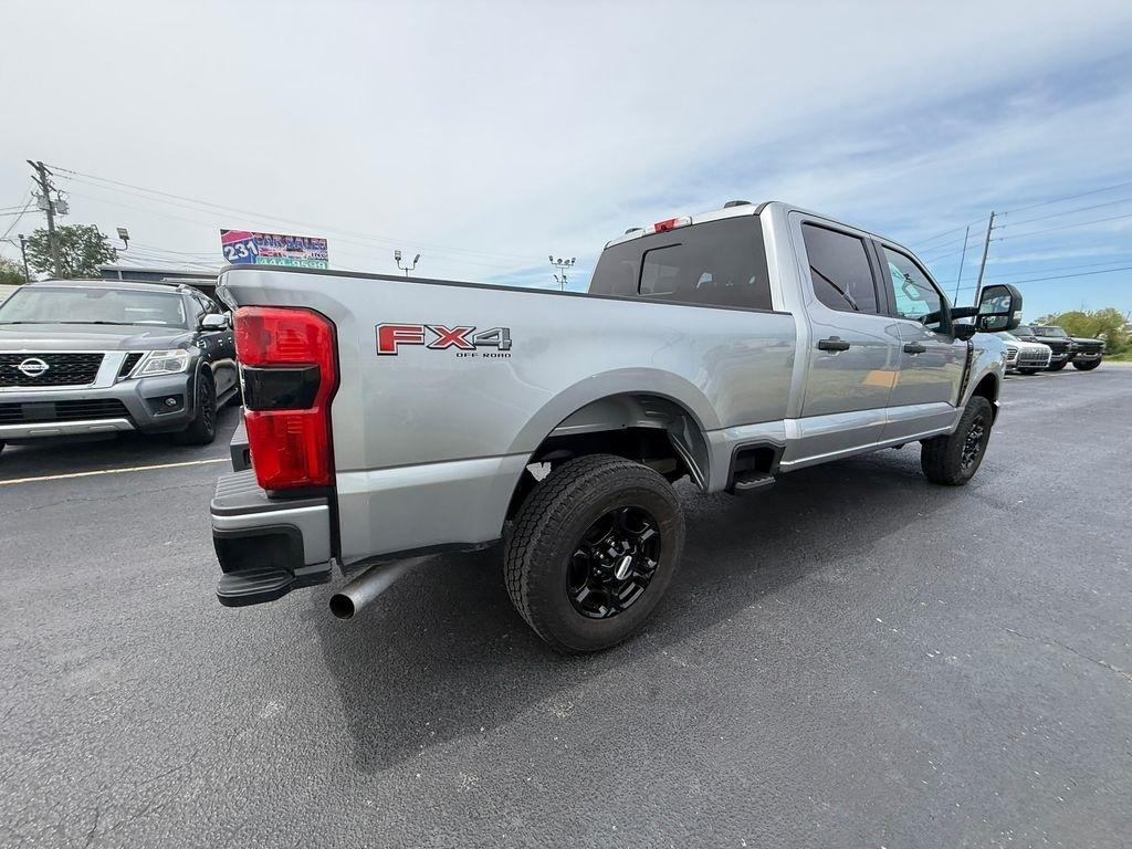 Ford F-250 SD XL Crew Cab 4WD 2024
