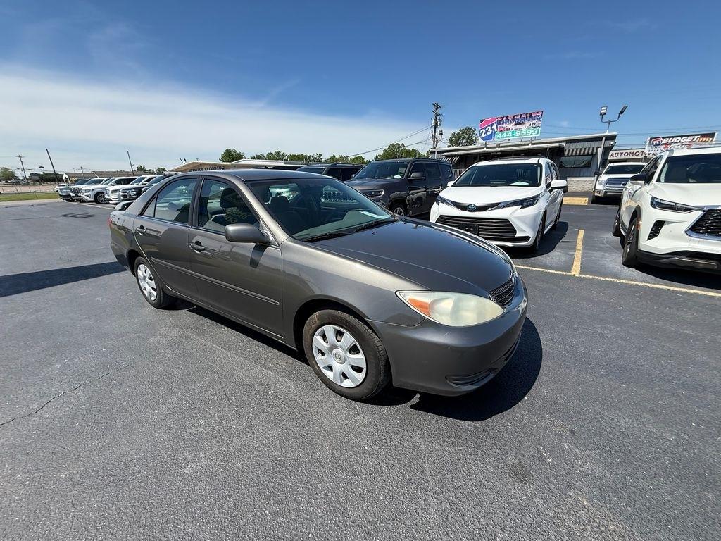 Toyota Camry Standard 2004