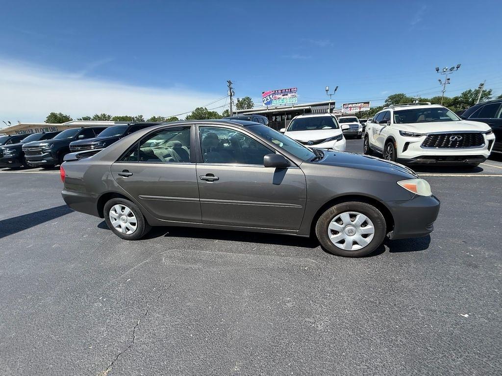 Toyota Camry Standard 2004