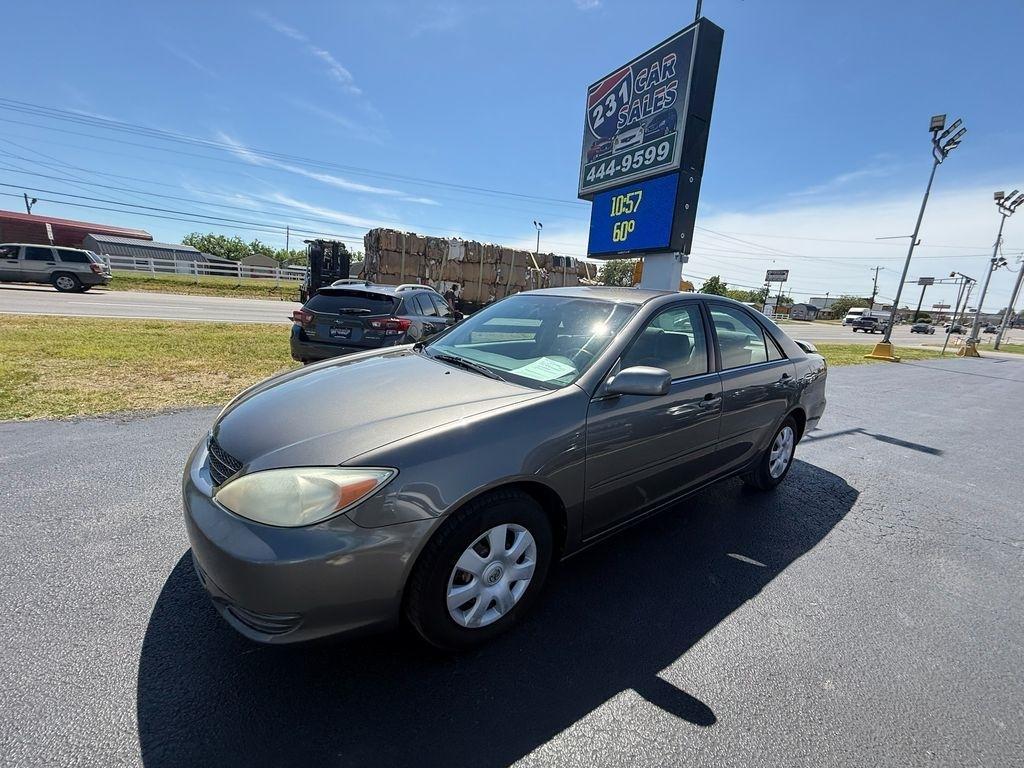 Toyota Camry Standard 2004