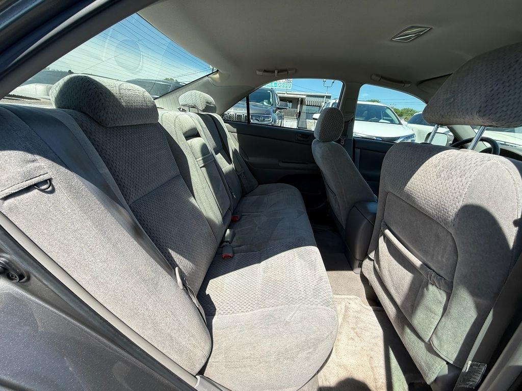 Toyota Camry Standard 2004