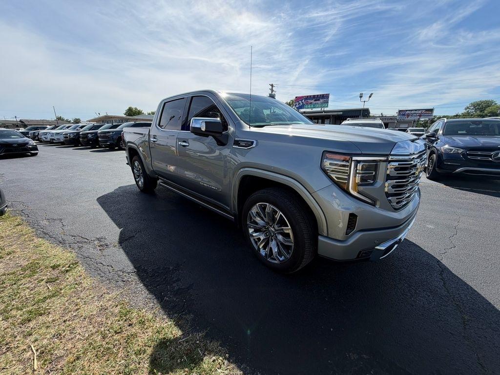 GMC Sierra 1500 Denali Crew Cab 4WD 2025