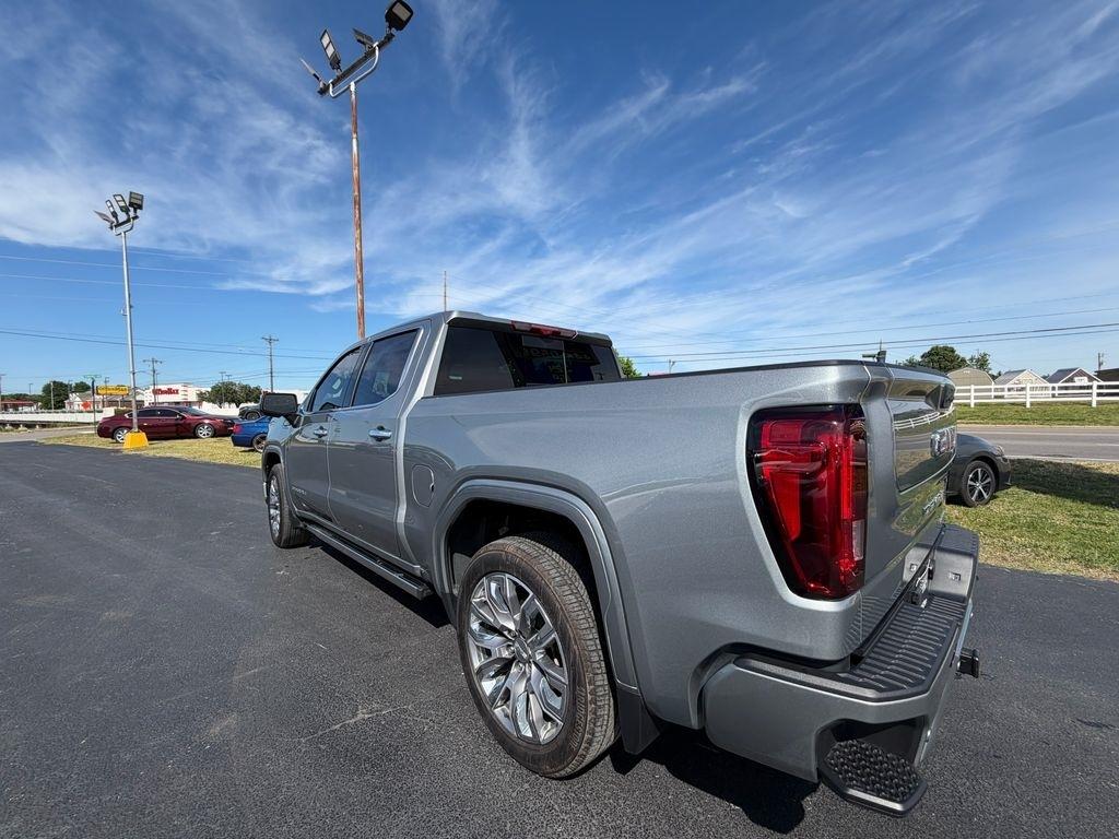 GMC Sierra 1500 Denali Crew Cab 4WD 2025
