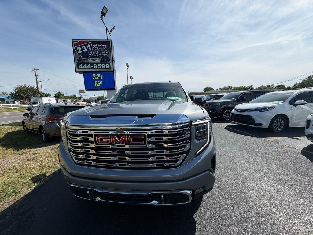 GMC Sierra 1500 Denali Crew Cab 4WD 2025