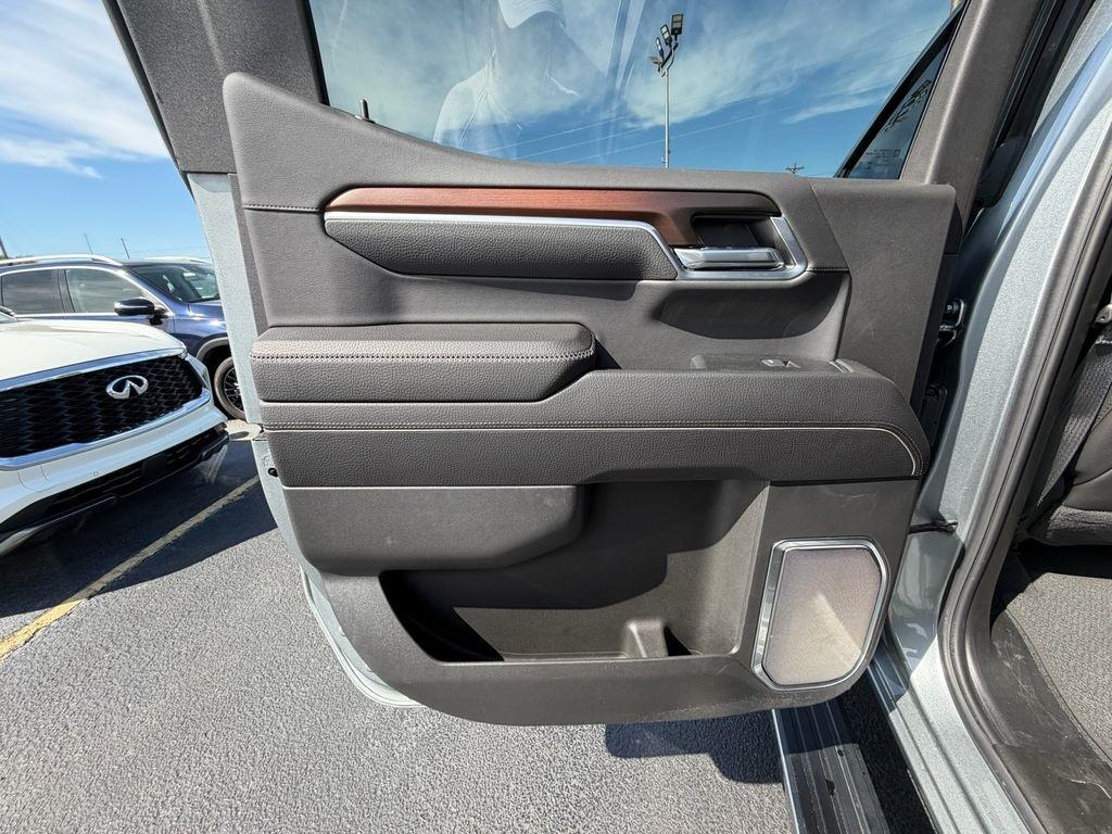GMC Sierra 1500 Denali Crew Cab 4WD 2025