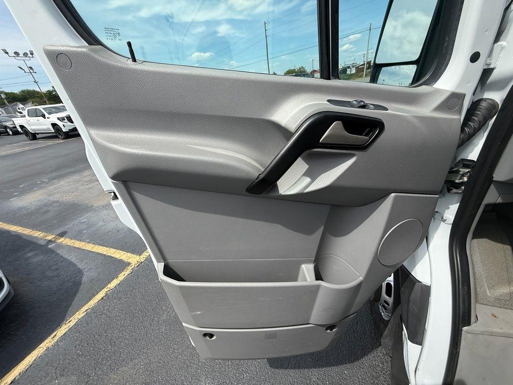 Mercedes-Benz Sprinter 3500 High Roof 170-in. WB 2012