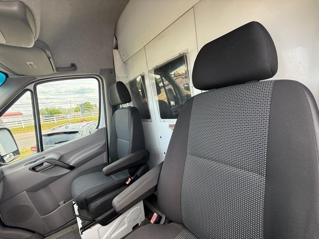 Mercedes-Benz Sprinter 3500 High Roof 170-in. WB 2012