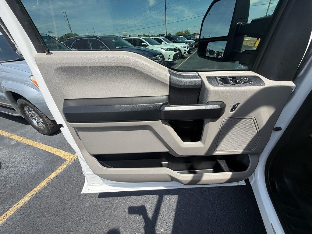 Ford F-350 SD XL Crew Cab DRW 2WD 2021
