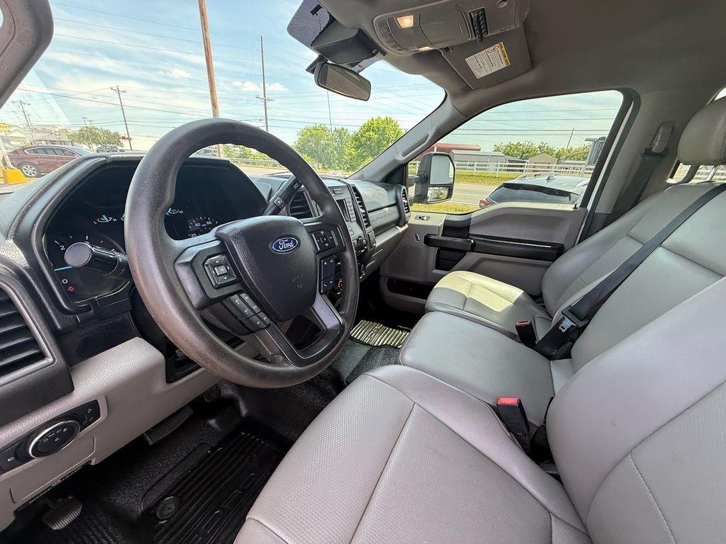 Ford F-350 SD XL Crew Cab DRW 2WD 2021