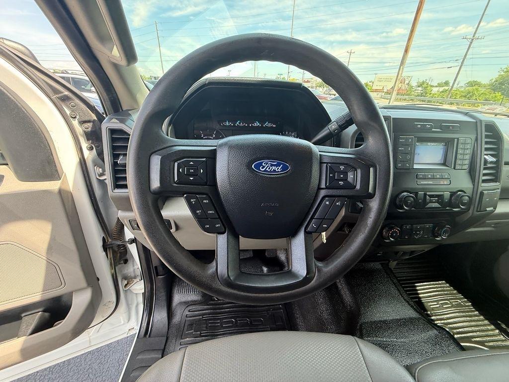 Ford F-350 SD XL Crew Cab DRW 2WD 2021