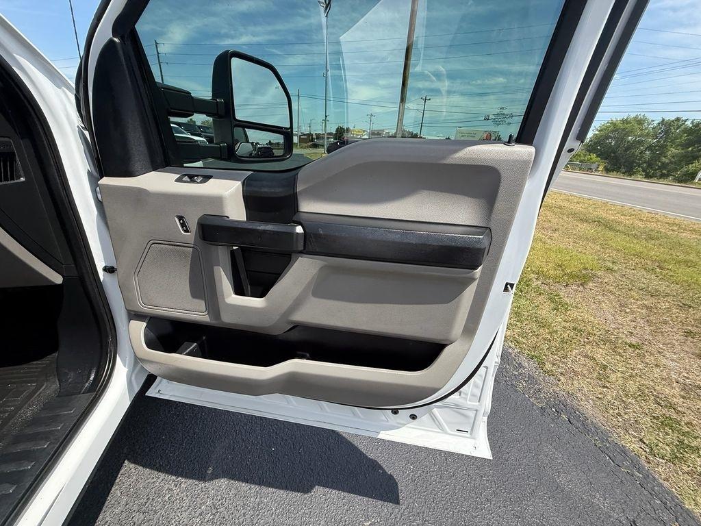 Ford F-350 SD XL Crew Cab DRW 2WD 2021