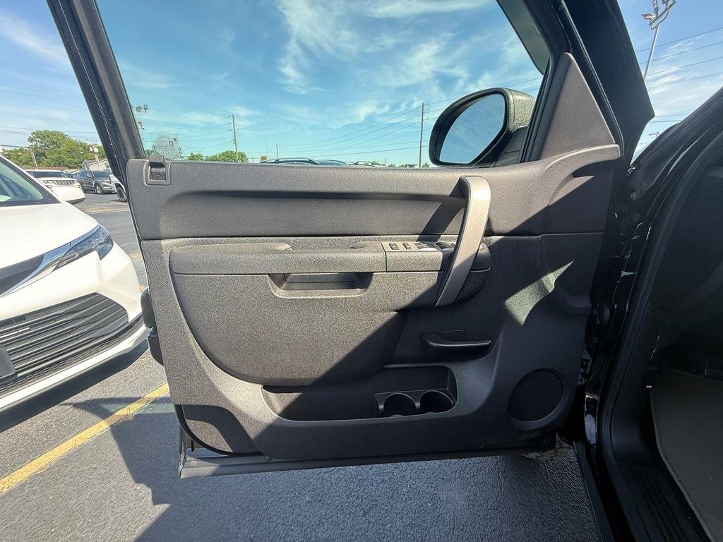 Chevrolet Silverado 1500 LT1 Crew Cab 2WD 2010