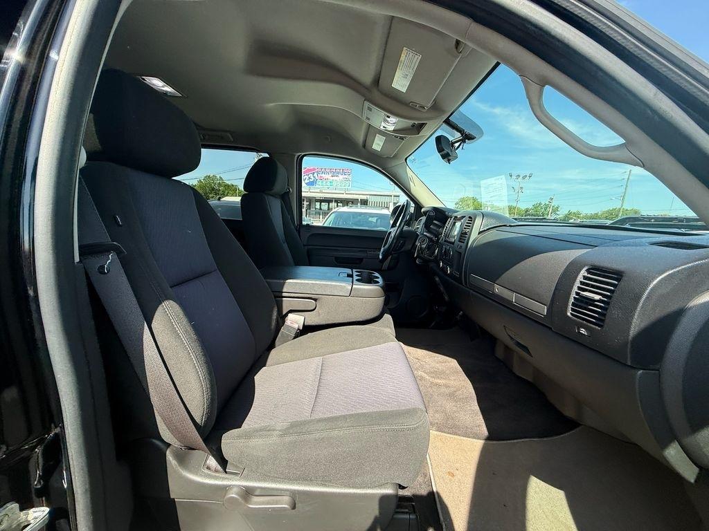 Chevrolet Silverado 1500 LT1 Crew Cab 2WD 2010