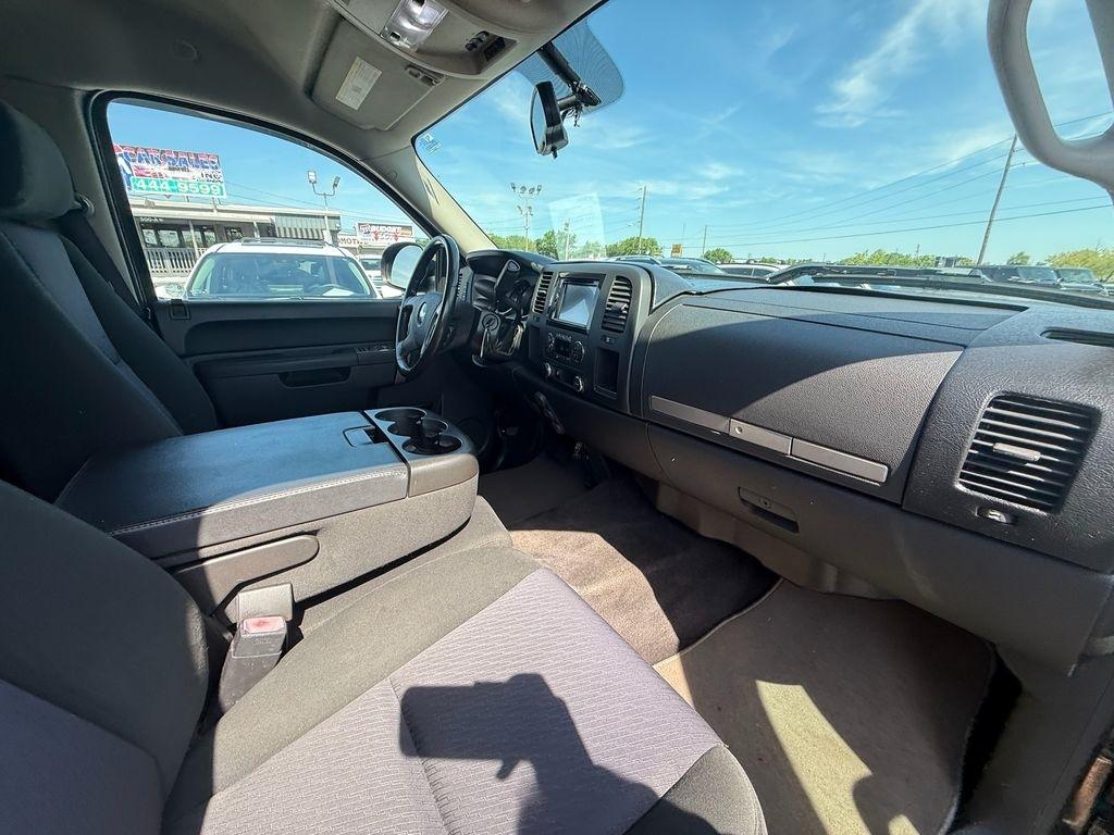 Chevrolet Silverado 1500 LT1 Crew Cab 2WD 2010