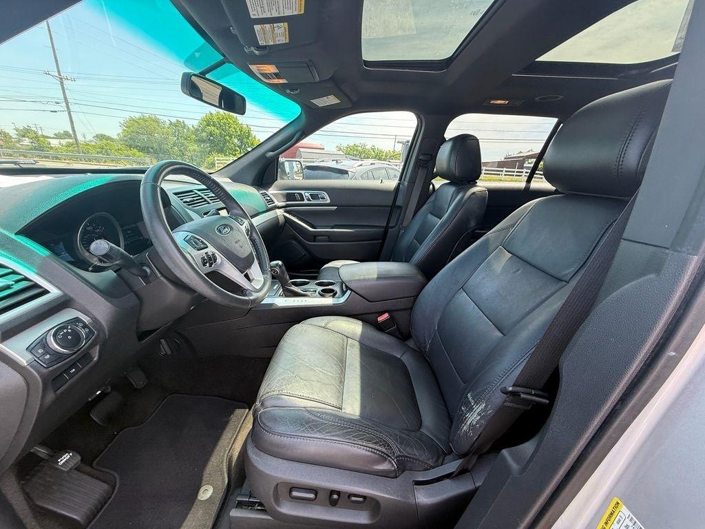 Ford Explorer XLT FWD 2012