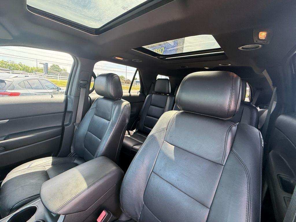 Ford Explorer XLT FWD 2012