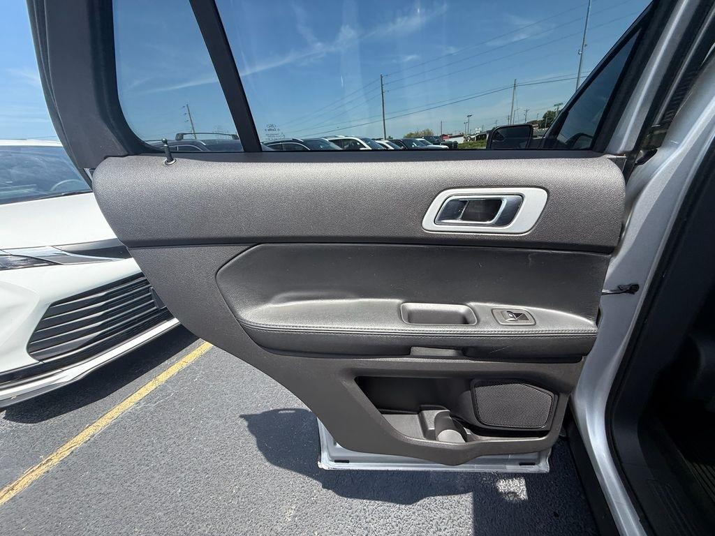 Ford Explorer XLT FWD 2012