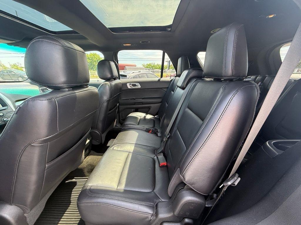 Ford Explorer XLT FWD 2012