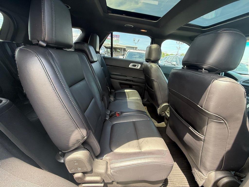 Ford Explorer XLT FWD 2012