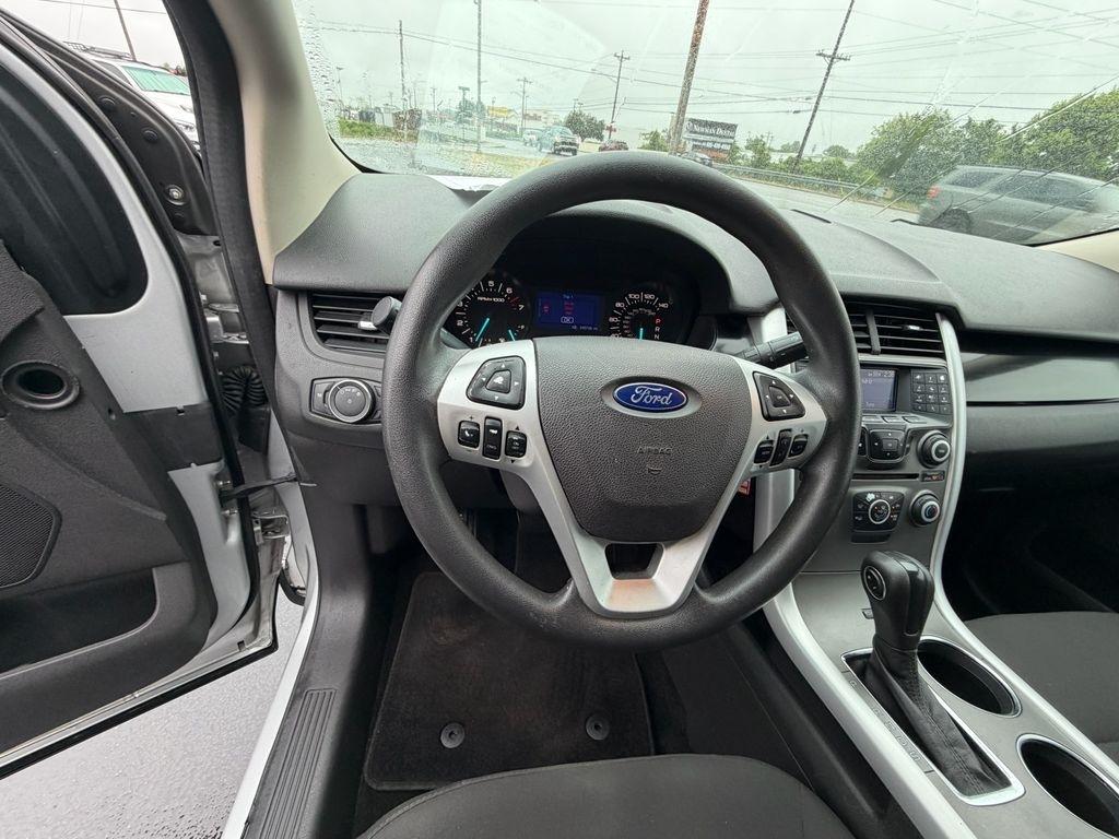 Ford Edge SE FWD 2013