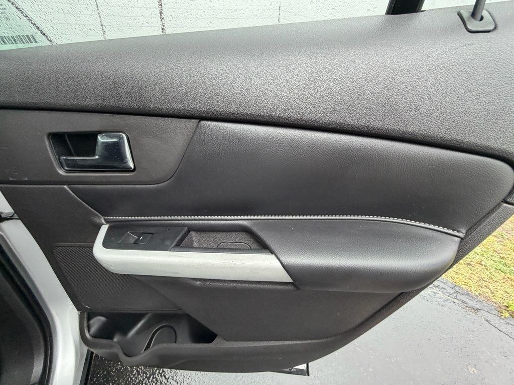 Ford Edge SE FWD 2013