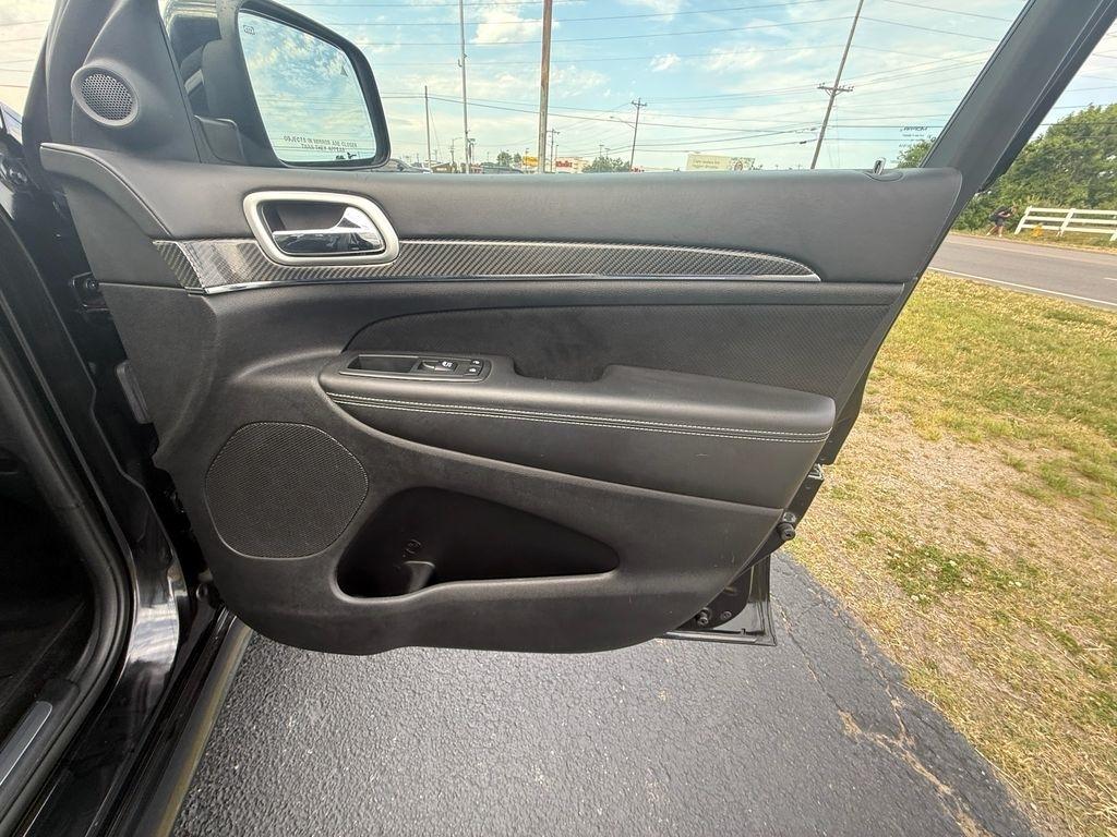 Jeep Grand Cherokee SRT8 4WD 2013