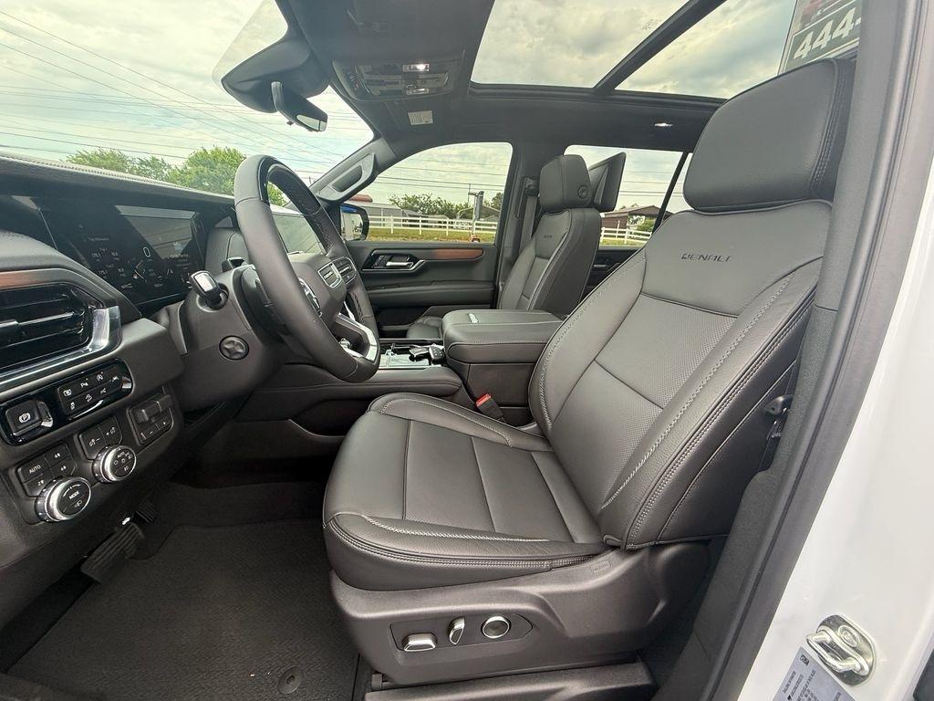 GMC Yukon Denali 4WD 2026