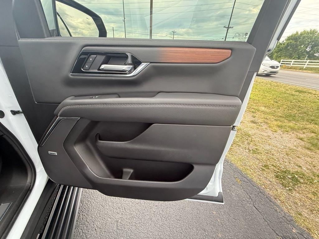 GMC Yukon Denali 4WD 2026