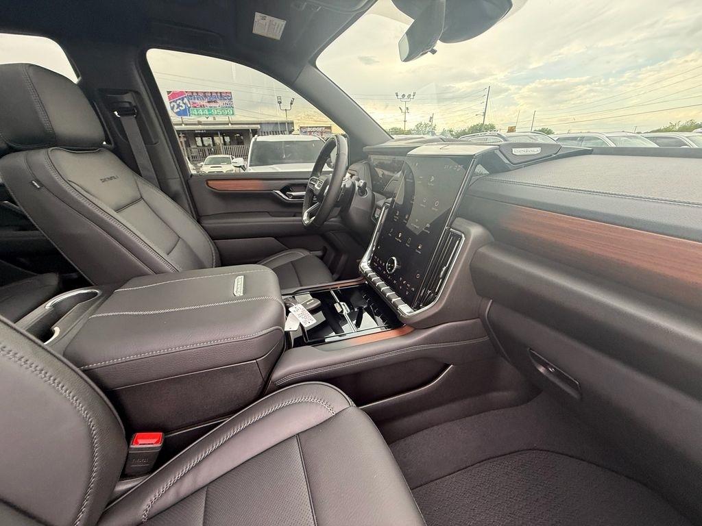 GMC Yukon Denali 4WD 2026