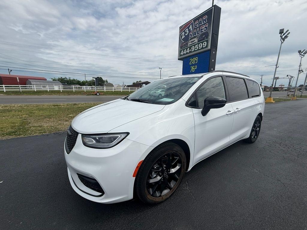 Chrysler Pacifica Limited 2025
