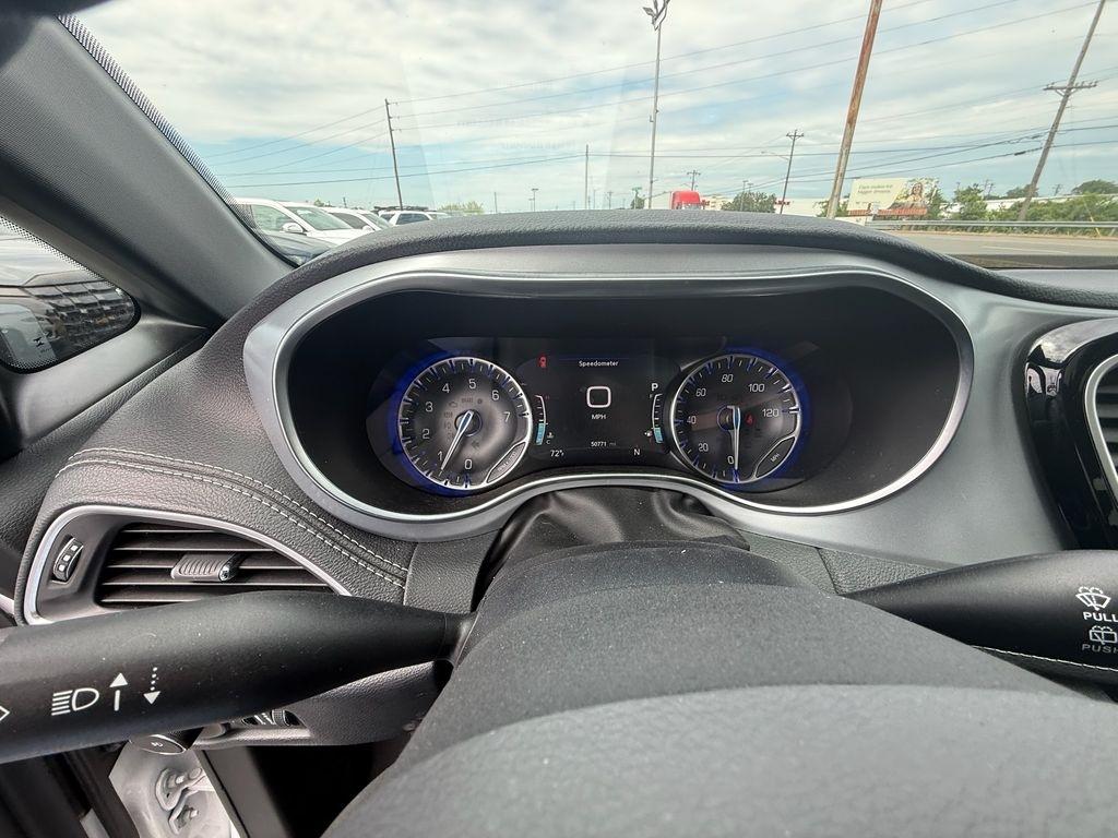 Chrysler Pacifica Limited 2025