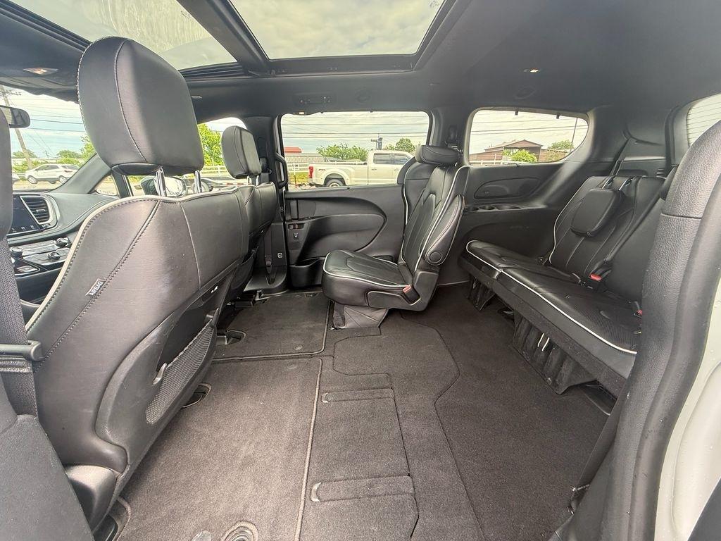 Chrysler Pacifica Limited 2025