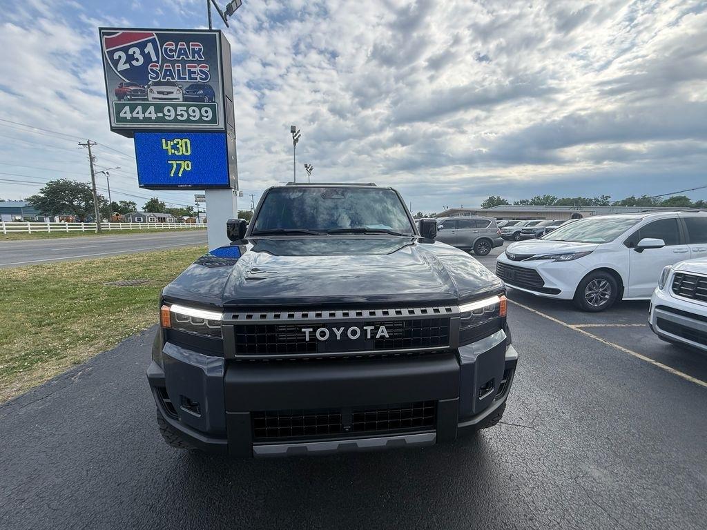 Toyota Land Cruiser Base 2025