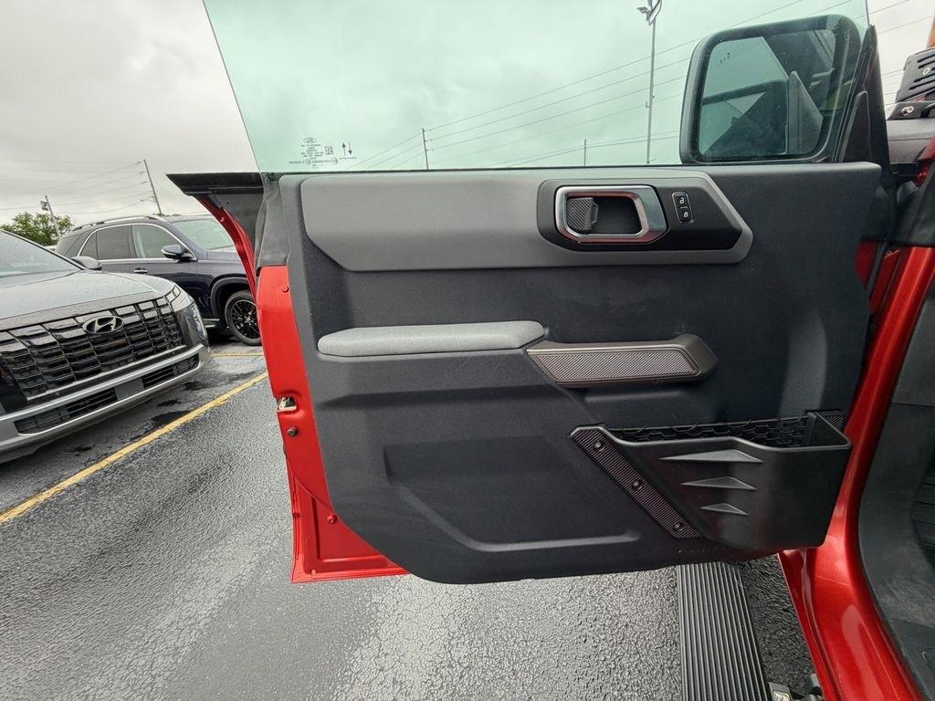 Ford Bronco Black Diamond 4-Door w/Advanced 2023