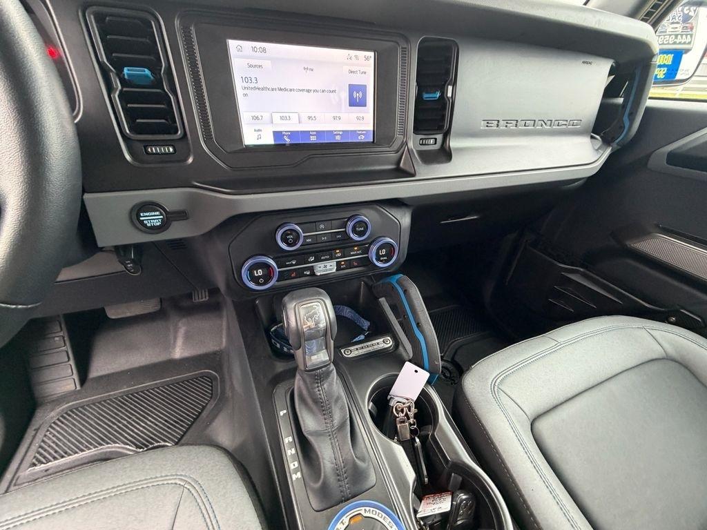 Ford Bronco Black Diamond 4-Door w/Advanced 2023