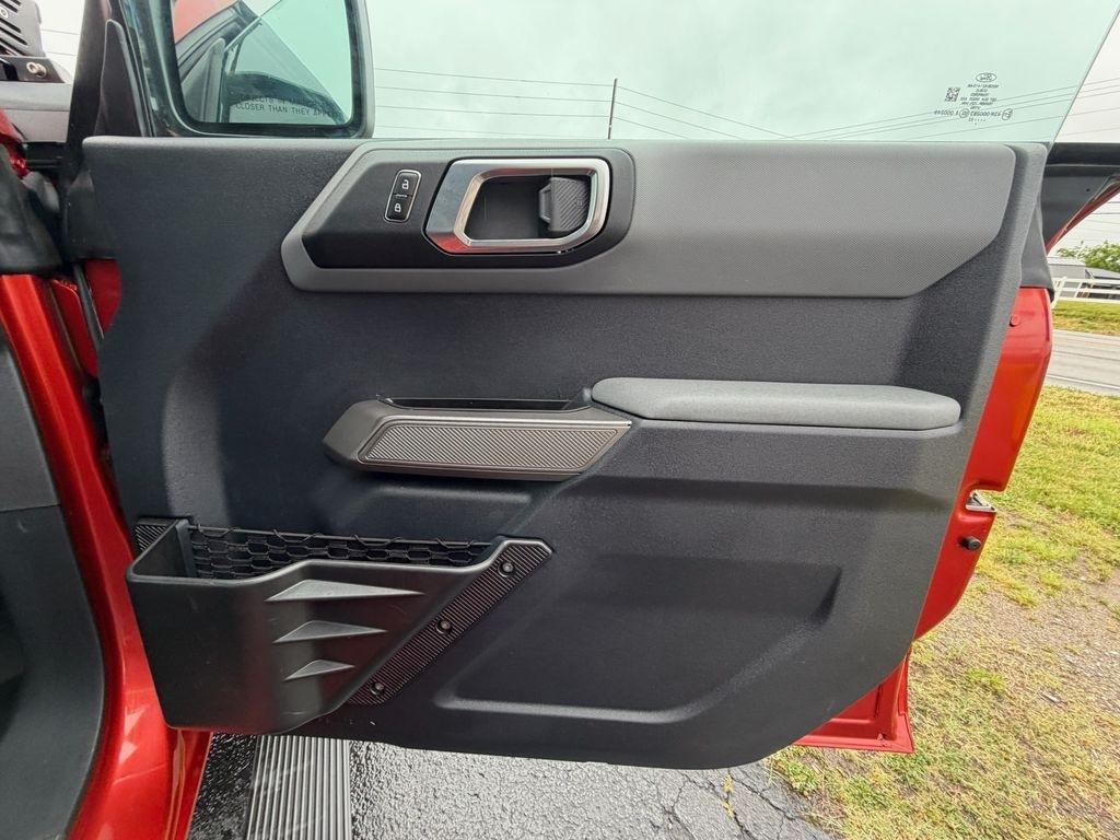 Ford Bronco Black Diamond 4-Door w/Advanced 2023