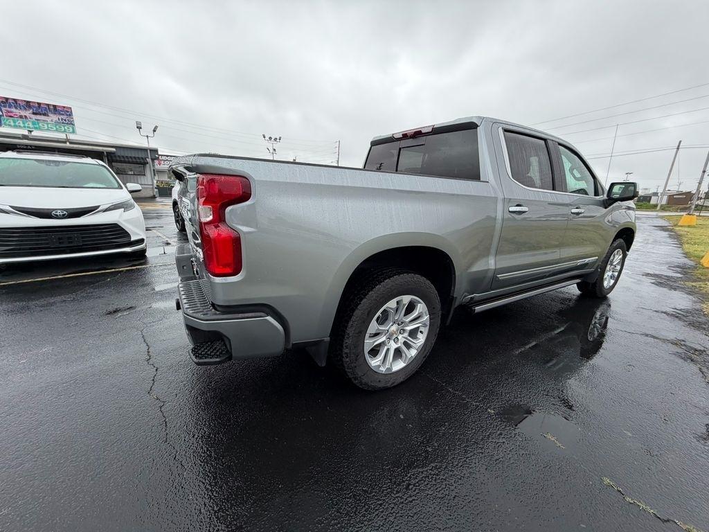 Chevrolet Silverado 1500 High Country Crew Cab 4WD 2026