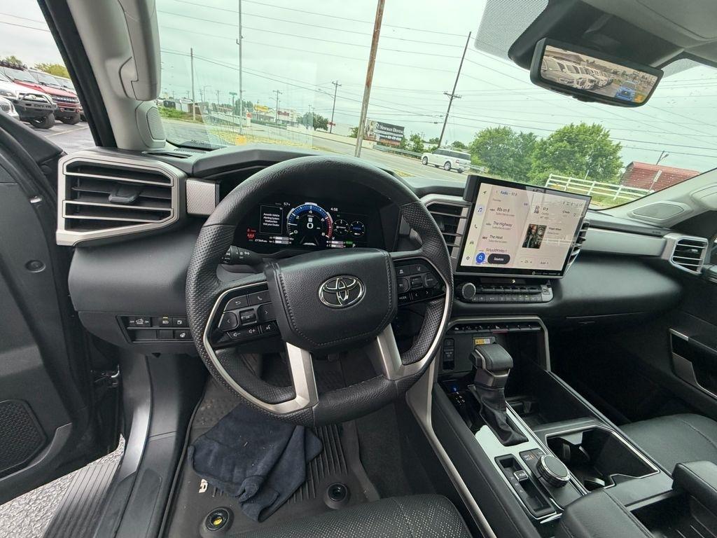 Toyota Tundra Limited CrewMax 4WD Hybrid 2024