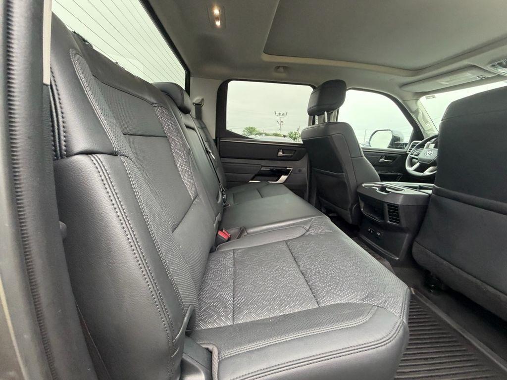 Toyota Tundra Limited CrewMax 4WD Hybrid 2024