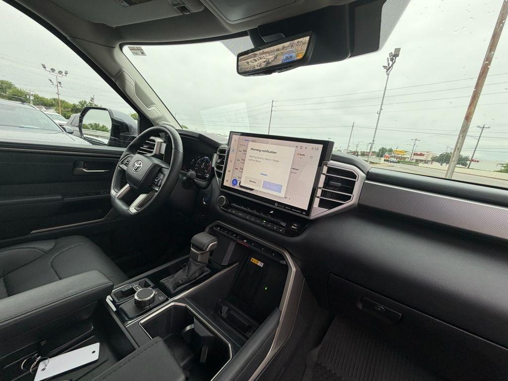 Toyota Tundra Limited CrewMax 4WD Hybrid 2024
