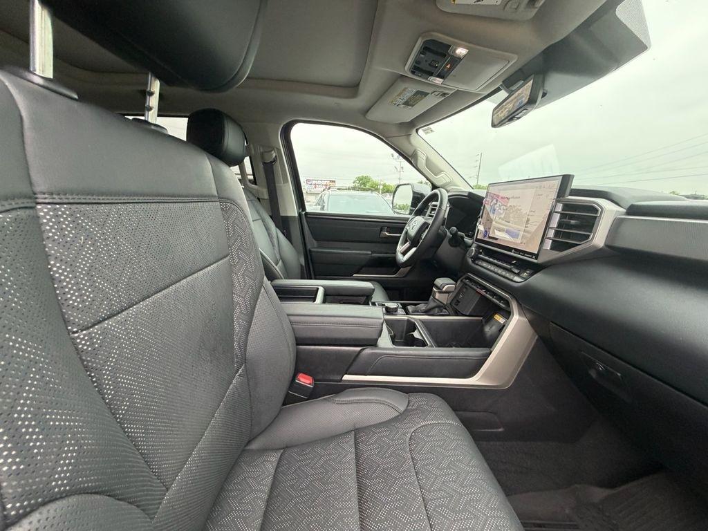 Toyota Tundra Limited CrewMax 4WD Hybrid 2024